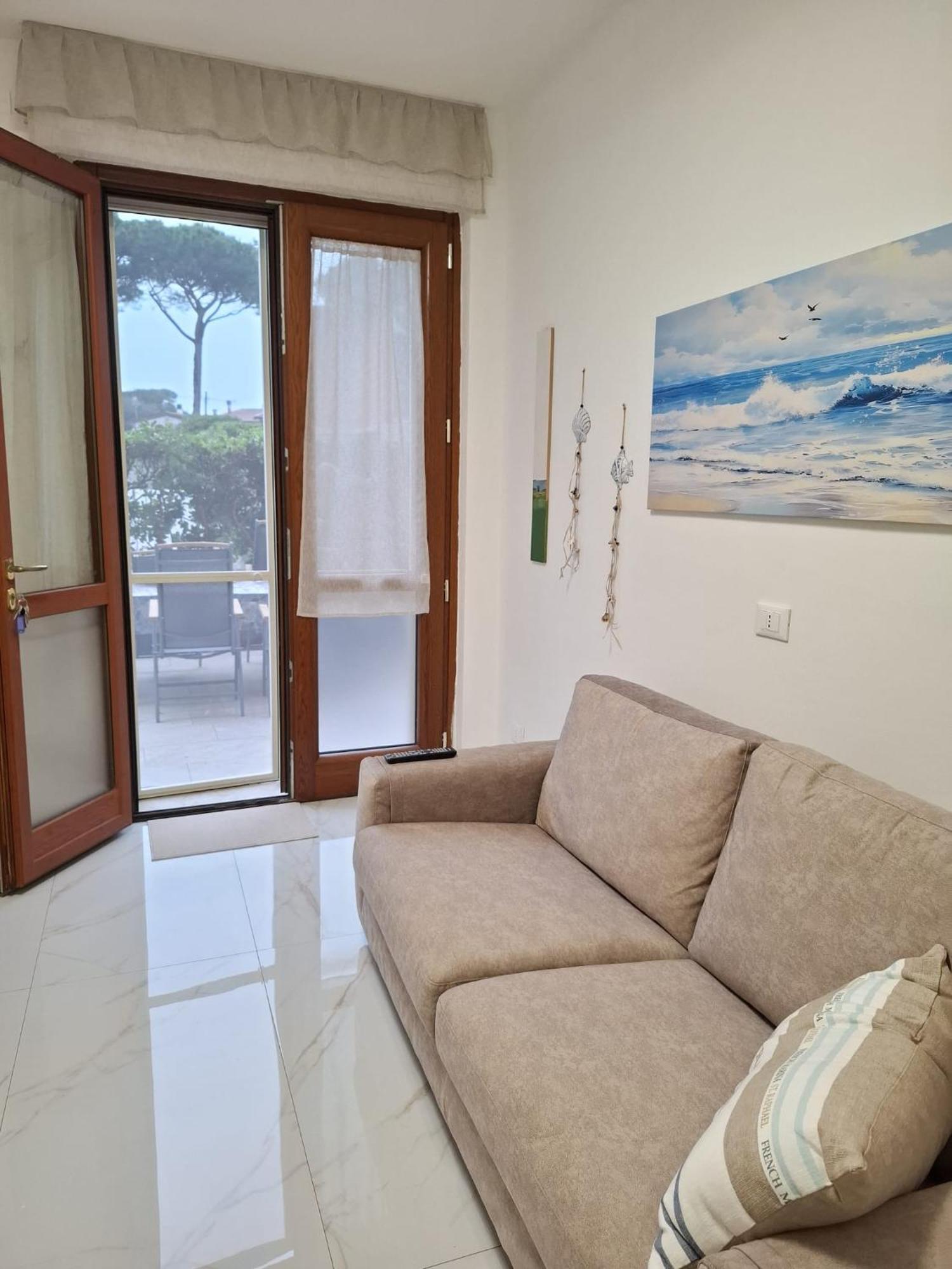 Casa Del Sole Apartments With Garden Marina Di Pisa Eksteriør billede